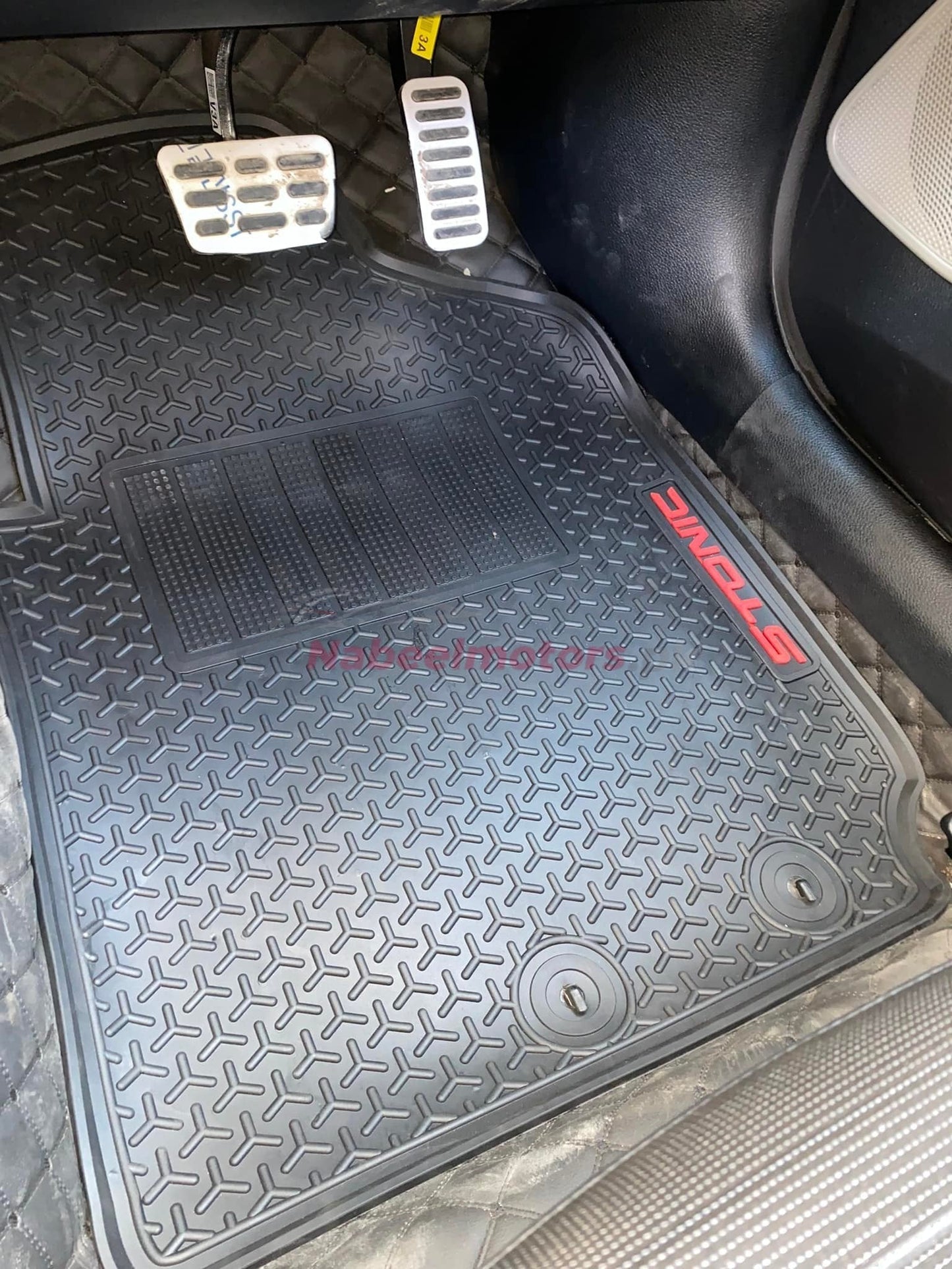 Kia Stonic latex Rubber Floor Mat