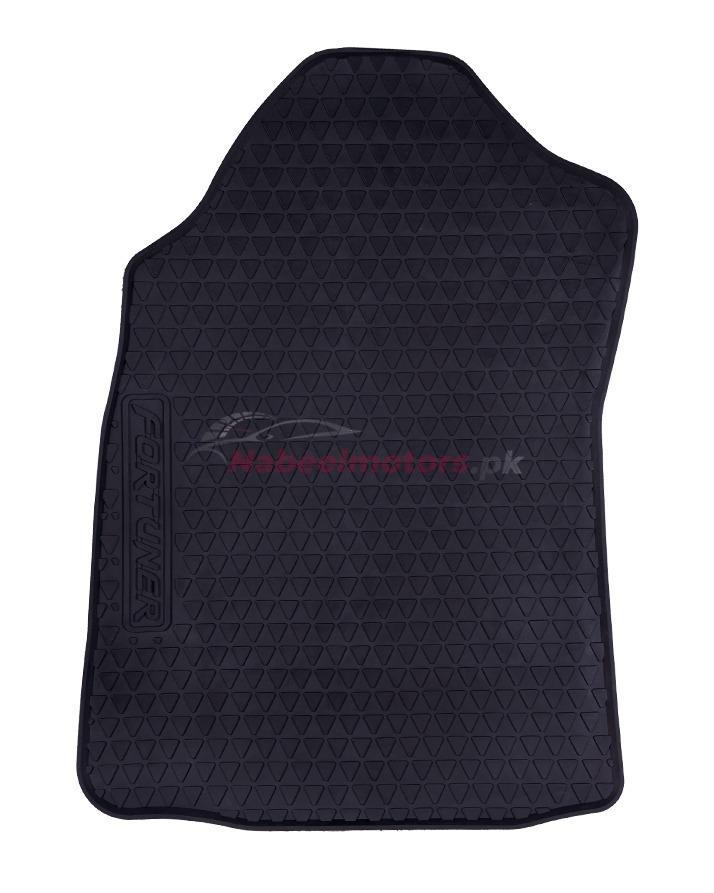 Toyota Fortuner 2014-2021  Floor Mats